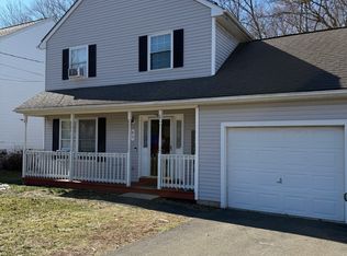 61 Victoria Court, Hamden, CT 06514