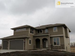 17206 W 197th Pl, Spring Hill, KS 66083