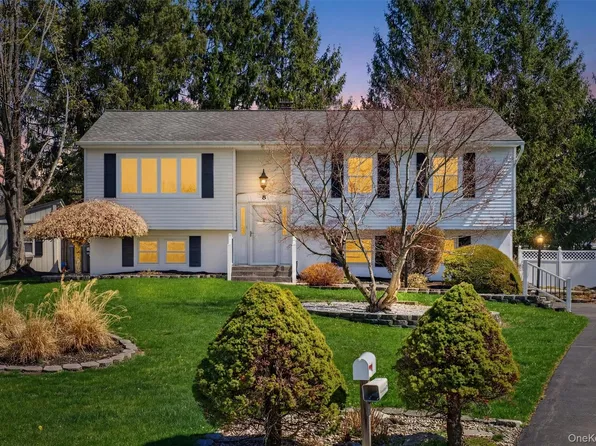 8 Puritan Lane, Blooming Grove, NY 10992