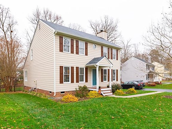 2nd image of 9318 Guenevere Pl
