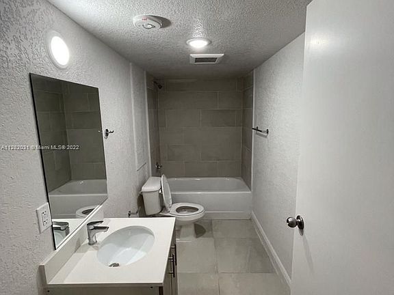 5th image of 13150 Memorial Hwy #204