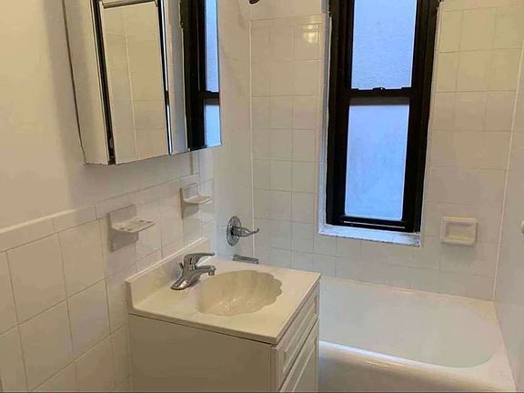 2nd image of 118-65 Metropolitan Ave #2JJ