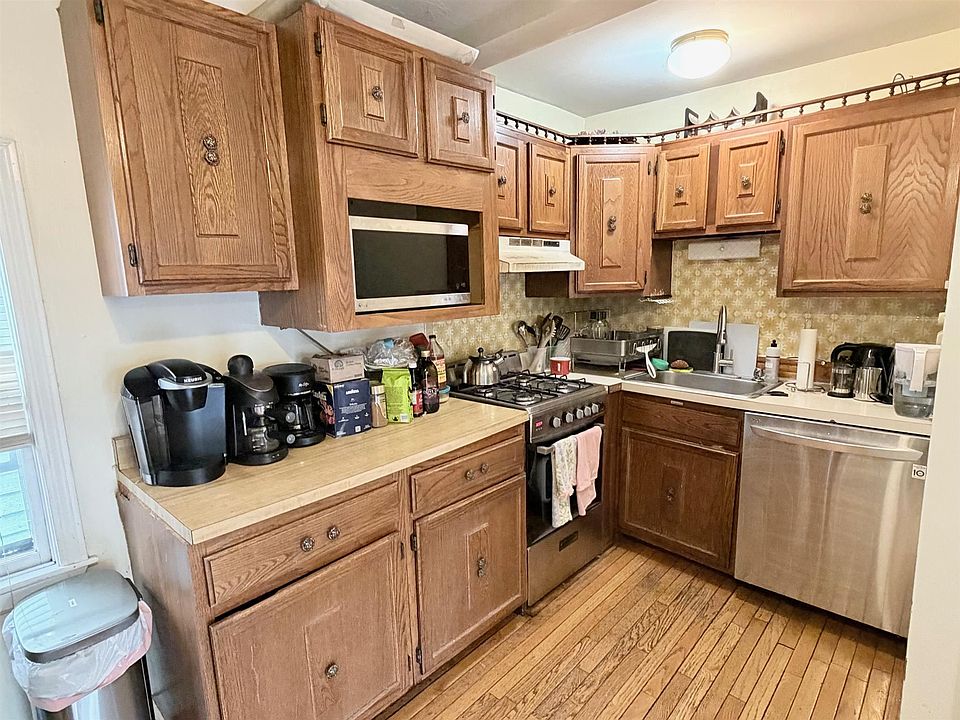 1st image of 4 Saint Mary Rd #1