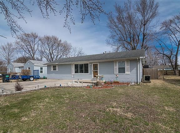 4th image of 109 Troeckler Ln