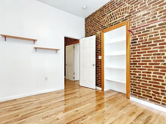 Rented by Union Square Property Management | media 9