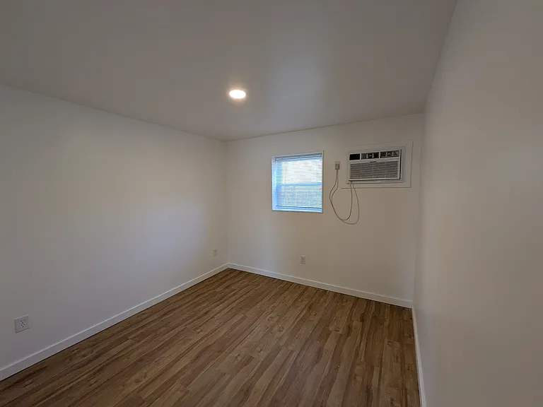 495 Old Boston Rd #B — Photo 6