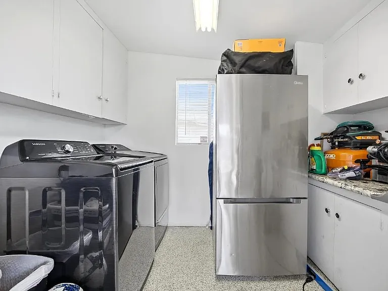 10341 Bellmont Ave — Photo 3