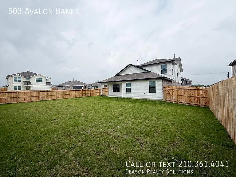 503 Avalon Banks — Photo 30