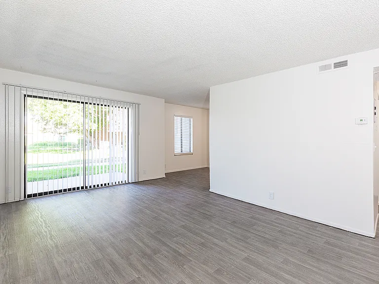 Mid Central — Photo 21