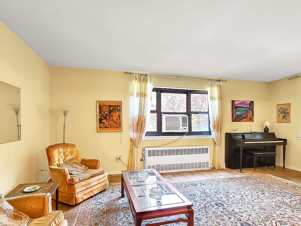 1st image of 31-70 138th St #1E2FL