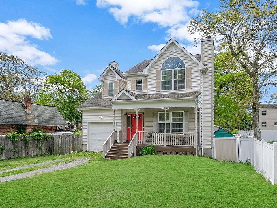 1st image of 18 Palmetto Drive