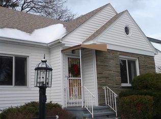 1455 Grenoside Ave, Schenectady, NY 12308