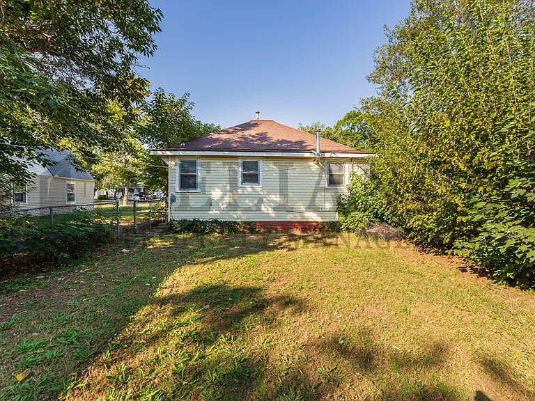 308 N Reno St — Photo 4