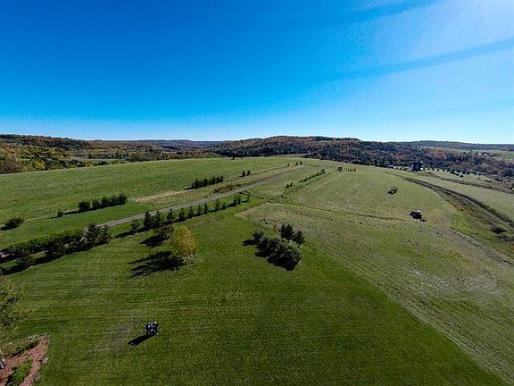 3rd image of 1543 County Highway 10
