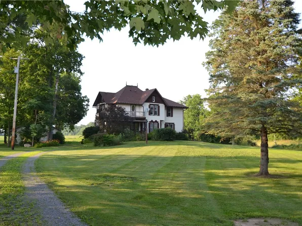 4519 Hogback Hill Rd, Palmyra, NY 14522