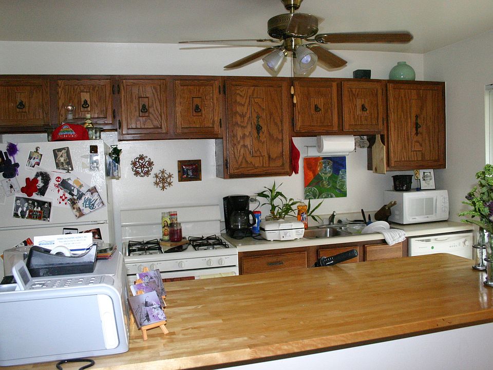 2nd image of 369 Inland Dr APT 1A
