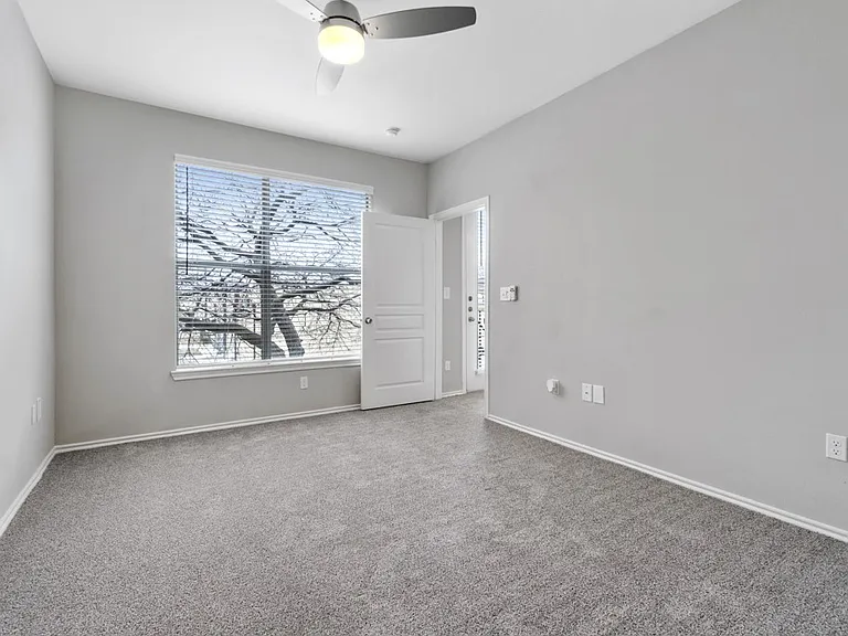 Reserve at White Rock — Photo 14
