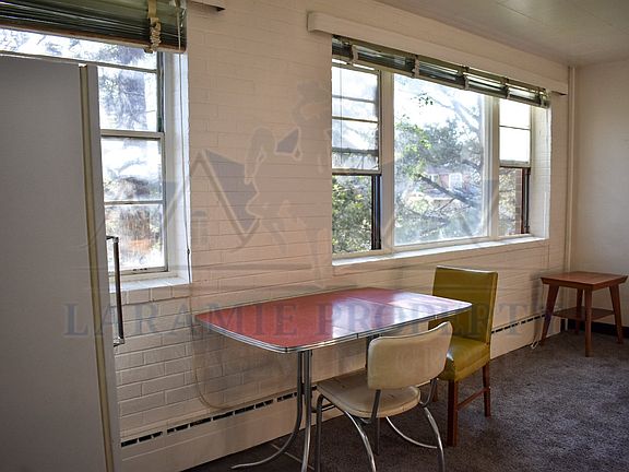 5th image of 305 S 10th St #12