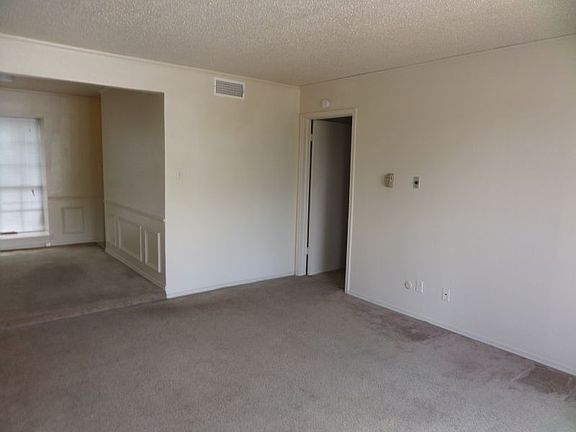 5th image of 2801 Princeton St APT 206