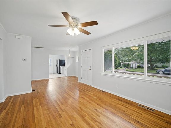 4th image of 1323 Ormer Rd