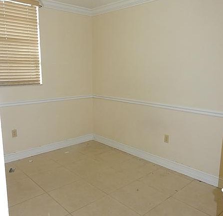 3rd image of 3611 SW 117th Ave #10-104