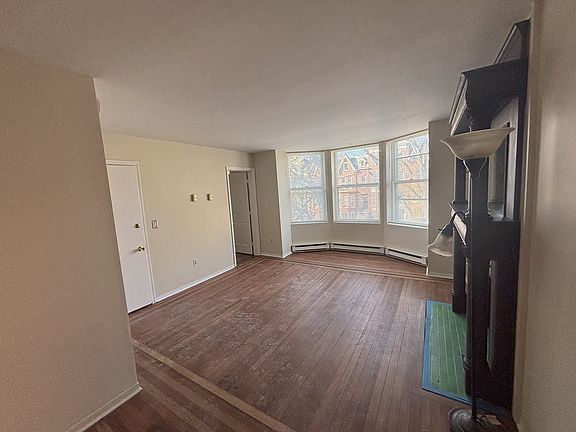 3rd image of 14 S Lake Ave APT 3
