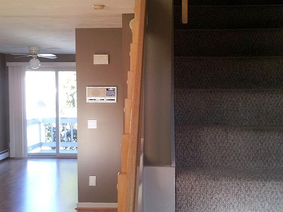 2nd image of 30 Iris Ln