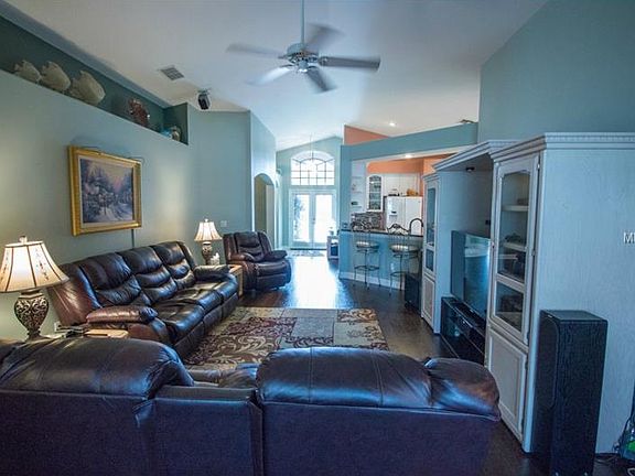 5th image of 218 Bay Arbor Blvd