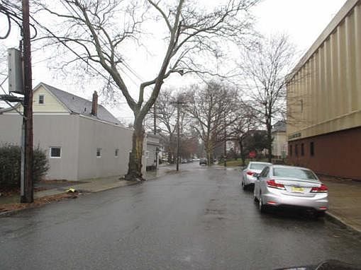 2nd image of 281 Elm Ave