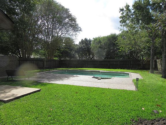 2nd image of 1618 Bradney Dr