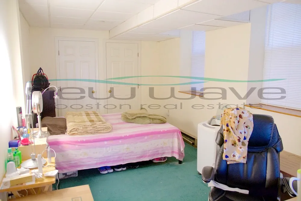 2 bed, 600 sqft, $3,600 — Photo 2