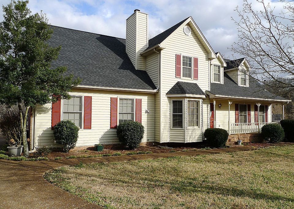 1st image of 304 Carlton Pl