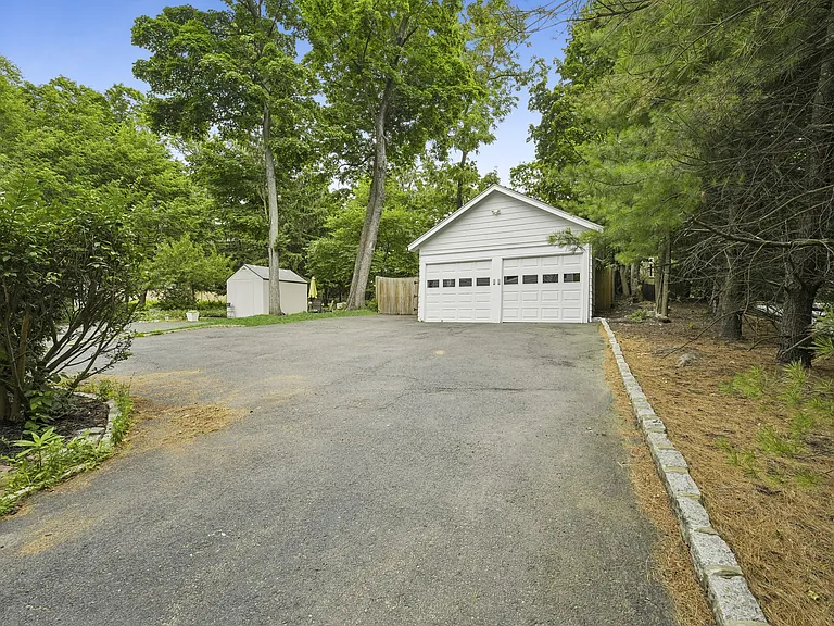 485 Valley Rd #2 — Photo 26