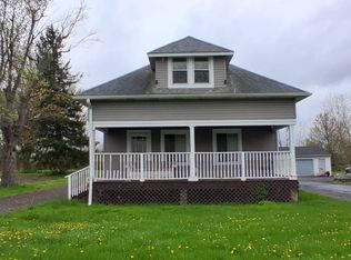 6467 Broadway St, Lancaster, NY 14086