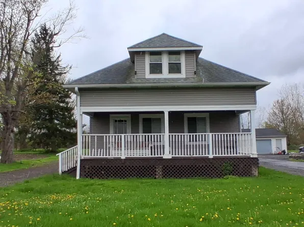 6467 Broadway St, Lancaster, NY 14086