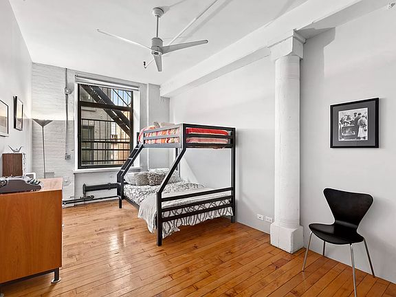5th image of 101 Wooster St APT 5R