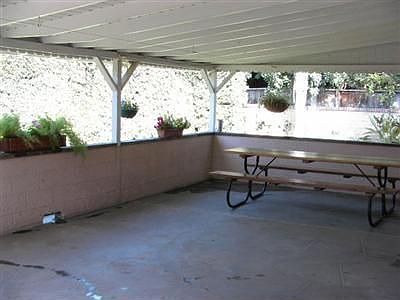 5th image of 1509 N Fay Ave