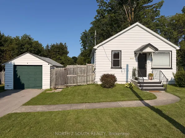 247 Muriel St, Newmarket, ON L3Y 3N2
