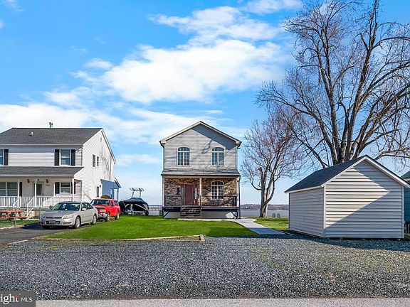 4th image of 7214 Greenbank Rd