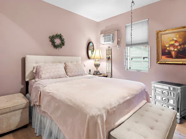 558 84th Street image 11 of 24