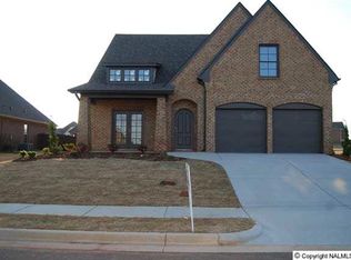 4 Maple Tree Ln, Huntsville, AL 35824