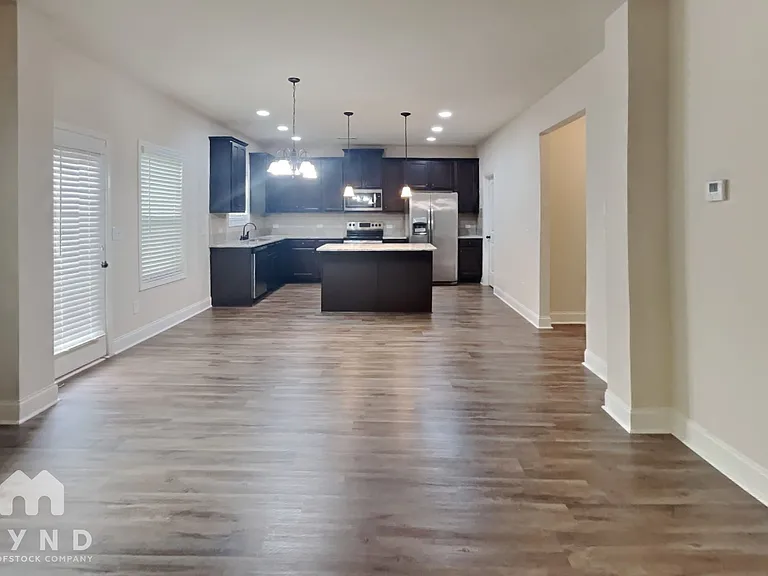 9028 Holder Rd — Photo 5