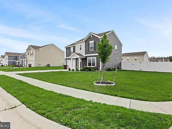 3rd image of 1650 Terrapin Cir