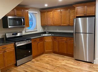 435 E 239th St FLOOR 3, Bronx, NY 10470
