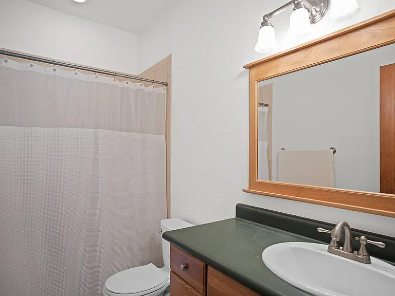 45 Creek Cv #B — Photo 7