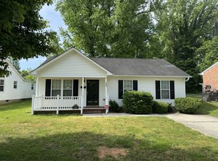2206 McConnell Rd, Greensboro, NC 27401