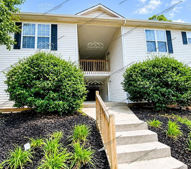 113 Charlestowne Way #D