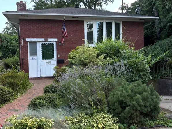 119 Norwood Avenue, Malverne, NY 11565