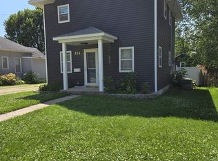 214 6th St E, Cresco, IA 52136