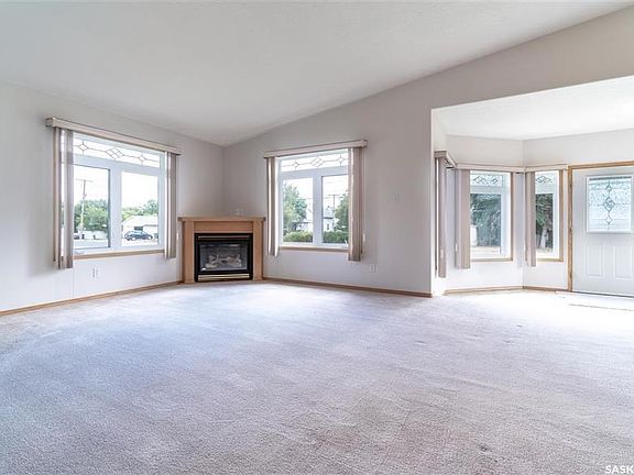 4th image of 802 2nd Ave NW Unit 7